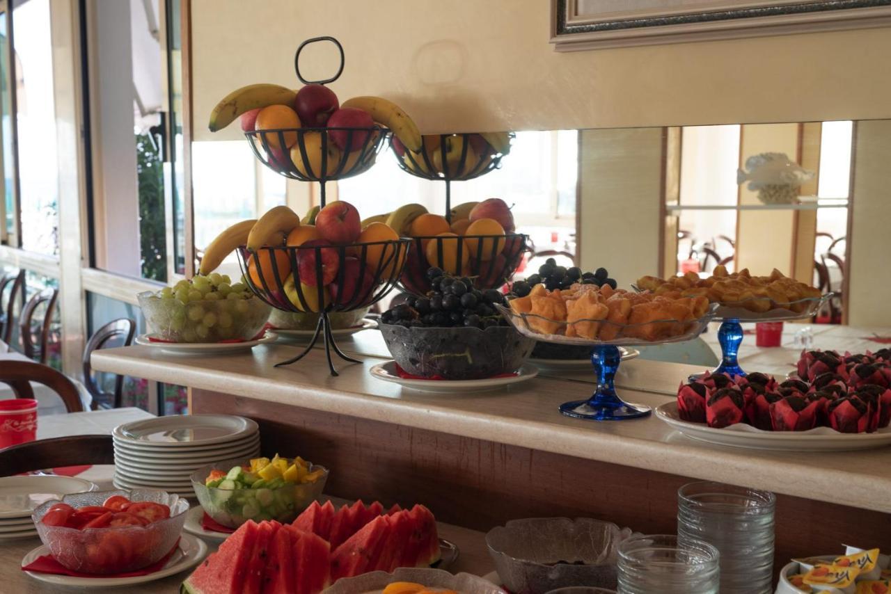 Hotel Janeiro Frontemare Lido di Jesolo Ngoại thất bức ảnh